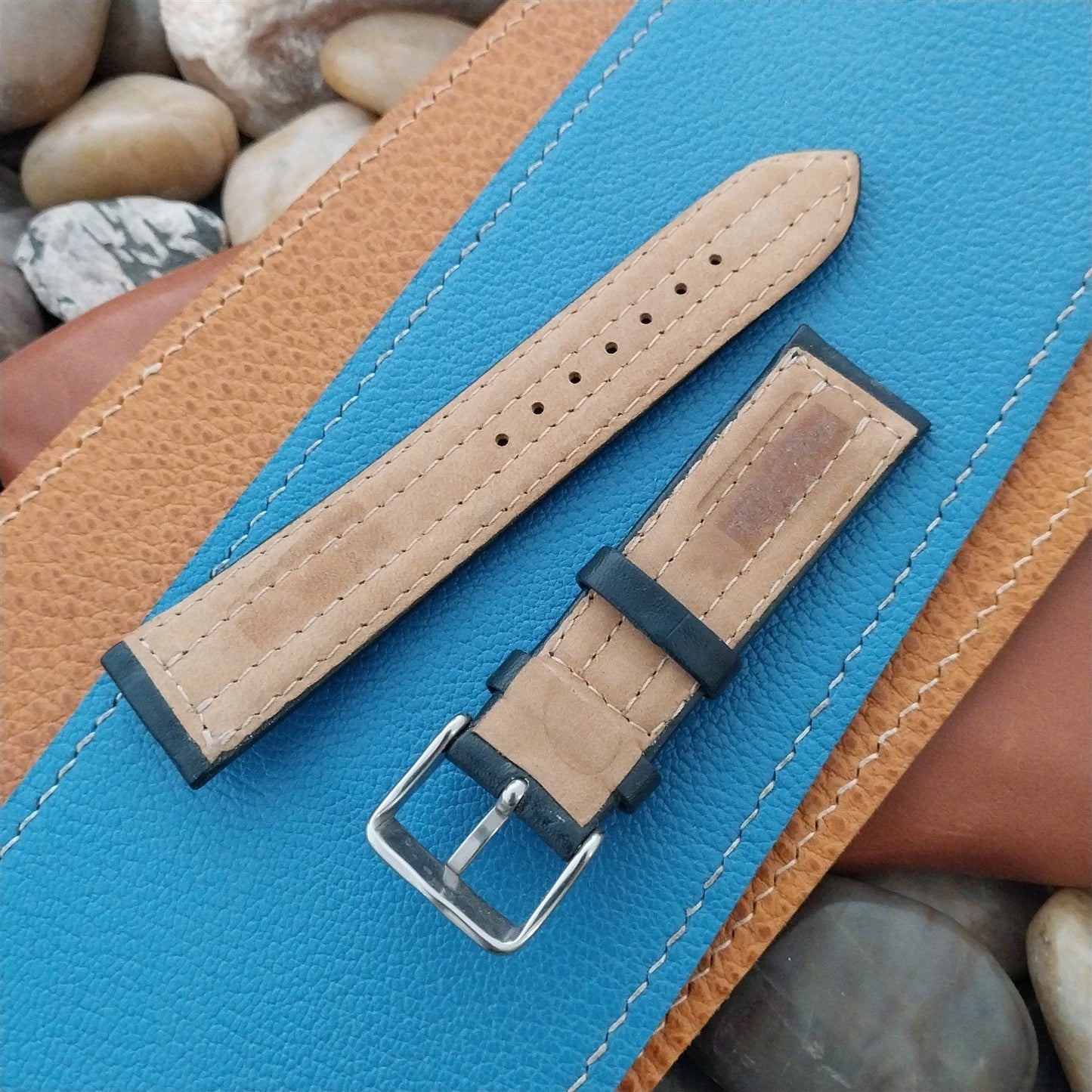 20mm Padded Ridge Blue Leather Tapered 20/18 Unused Watch Band