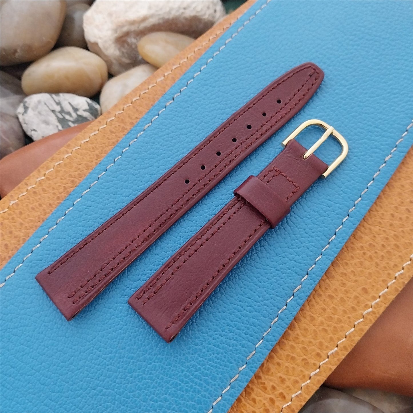 16mm Hirsch Burgundy Unpadded Leather Unused Tapered 16/14 nos Watch Band