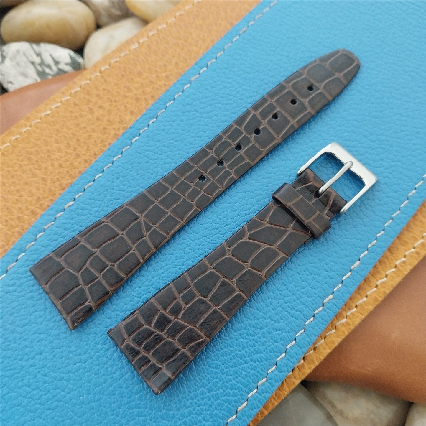 20mm Hirsch Brown Simulated Croc Leather Unused Tapered 20/16 Watch Band