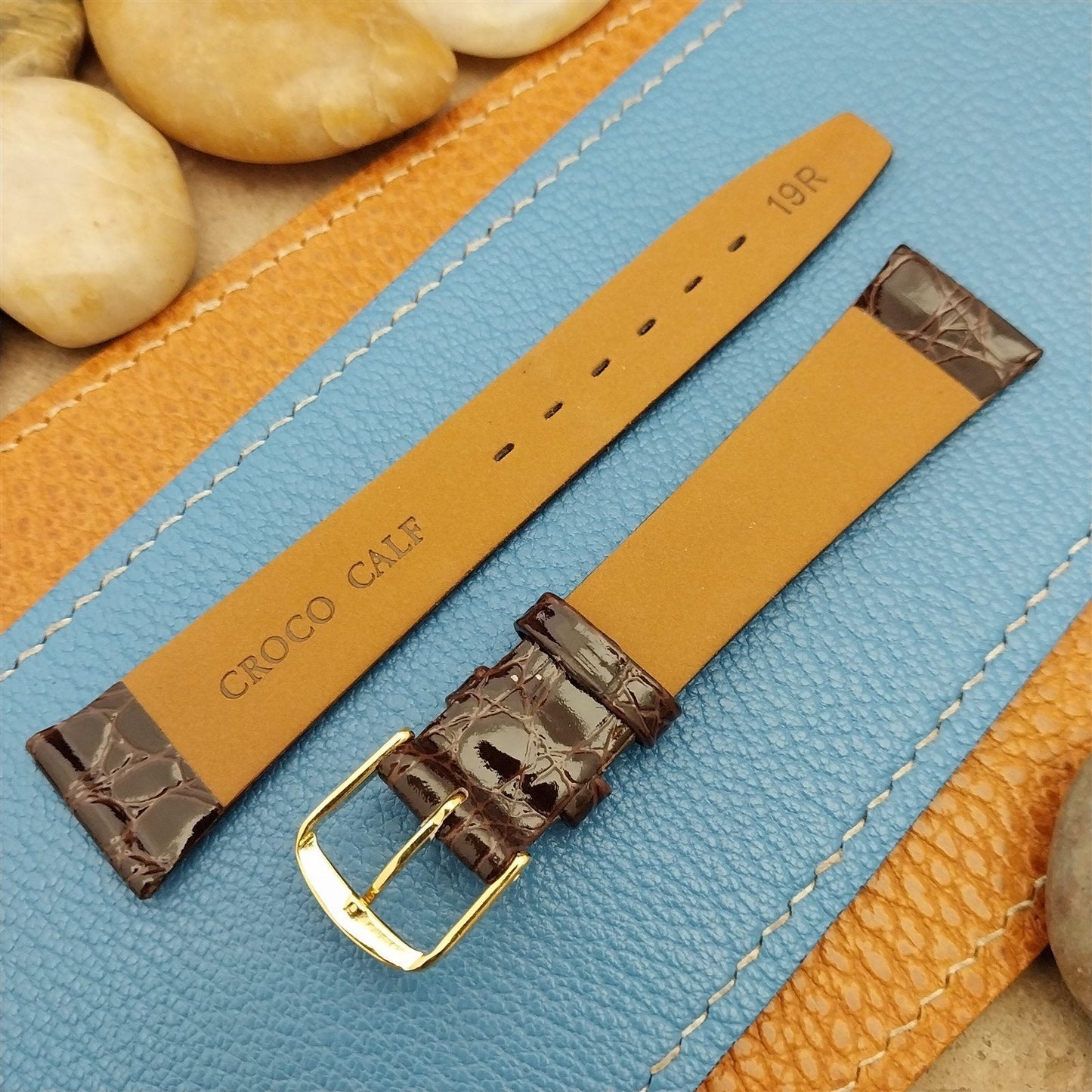 19mm Town & Country Brown Unpadded Croco Grain Classic Tapered Unused Watch Band