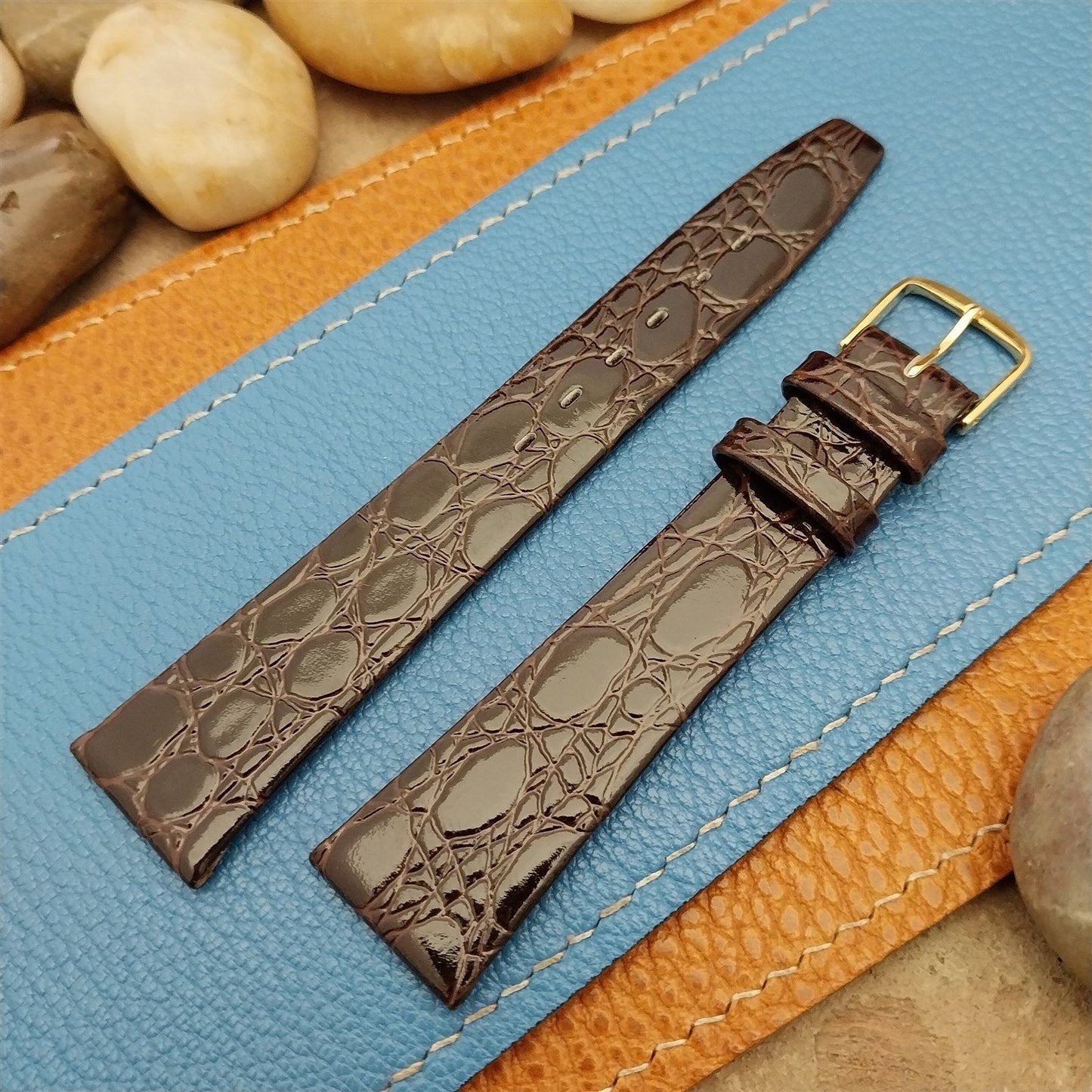 19mm Town & Country Brown Unpadded Croco Grain Classic Tapered Unused Watch Band