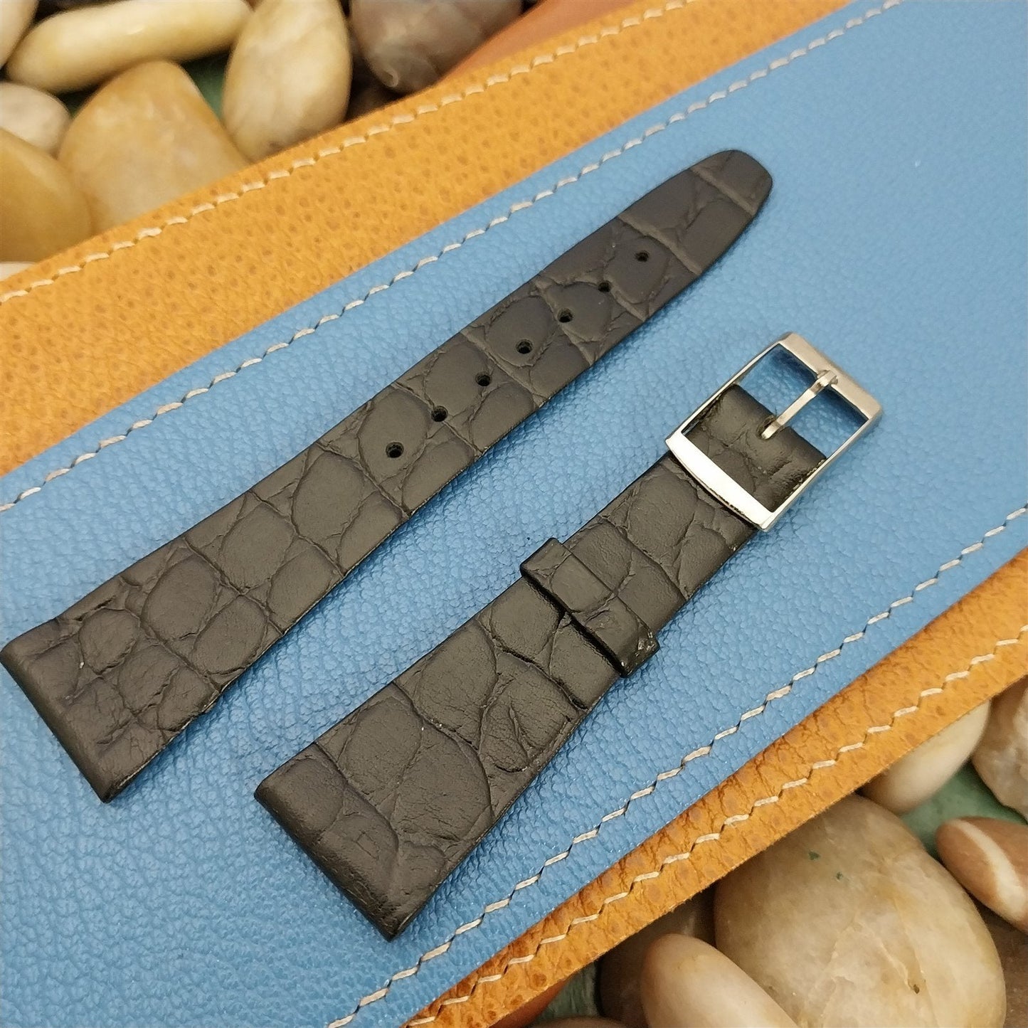 20mm Hirsch Black Simulated Croc Leather Unused Tapered 20/16 Watch Band