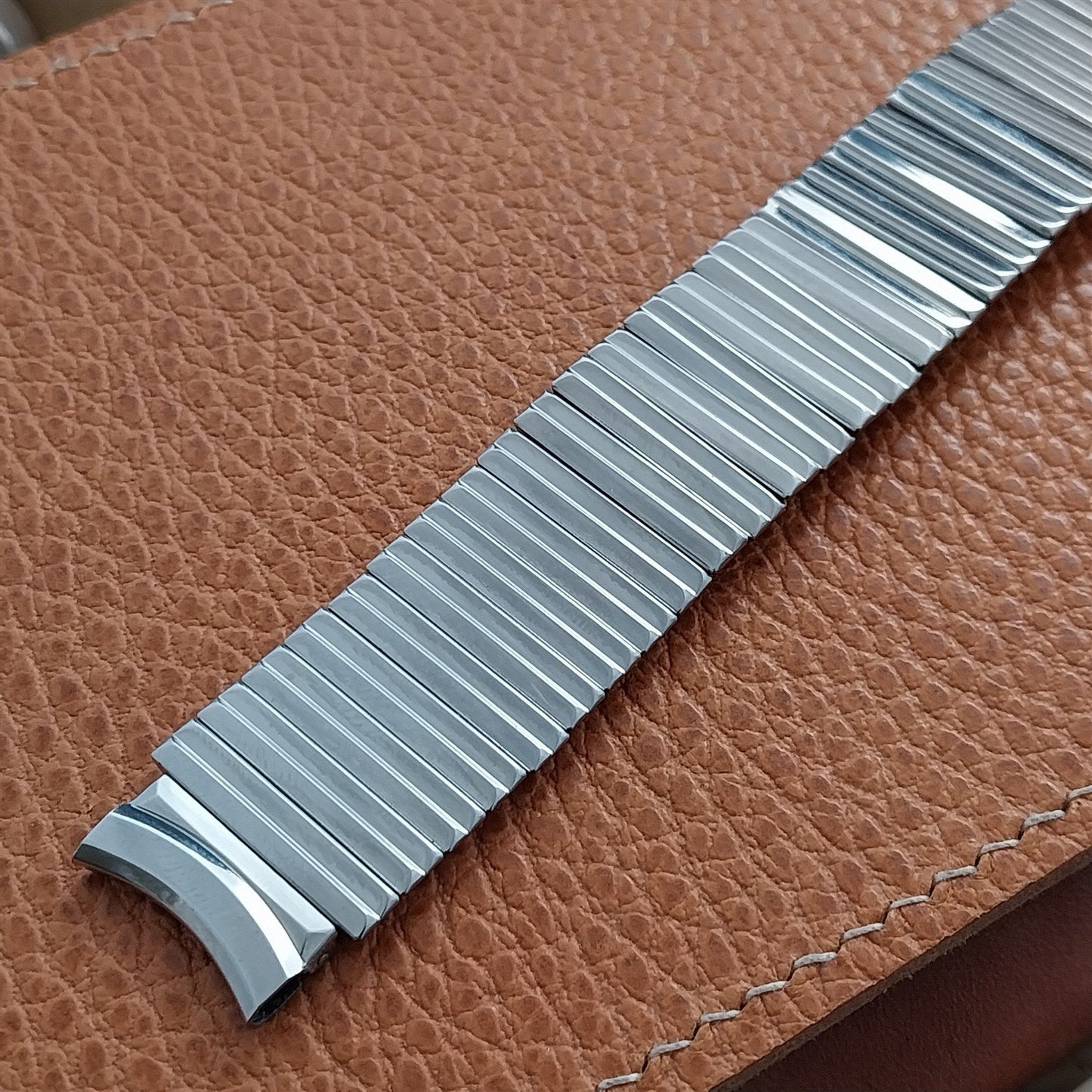 17.3mm 17mm Gemex Wide Stainless Steel Expansion nos 1950s Vintage Watch Band