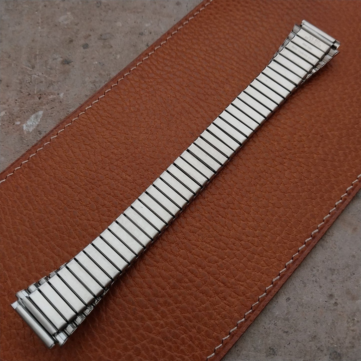 Vintage 19mm Stainless Steel Flared Stretch Expansion Unused nos Watch Band