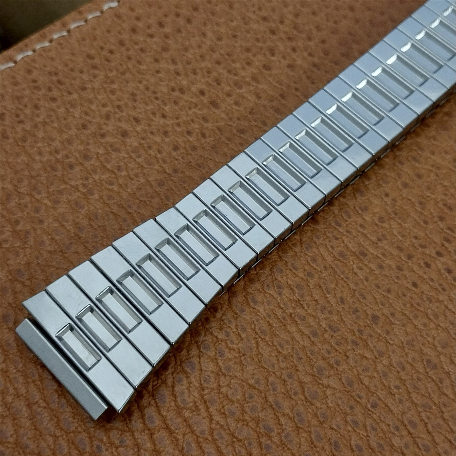 19mm Vintage Stainless Steel Flared Stretch Expansion Unused nos Watch Band