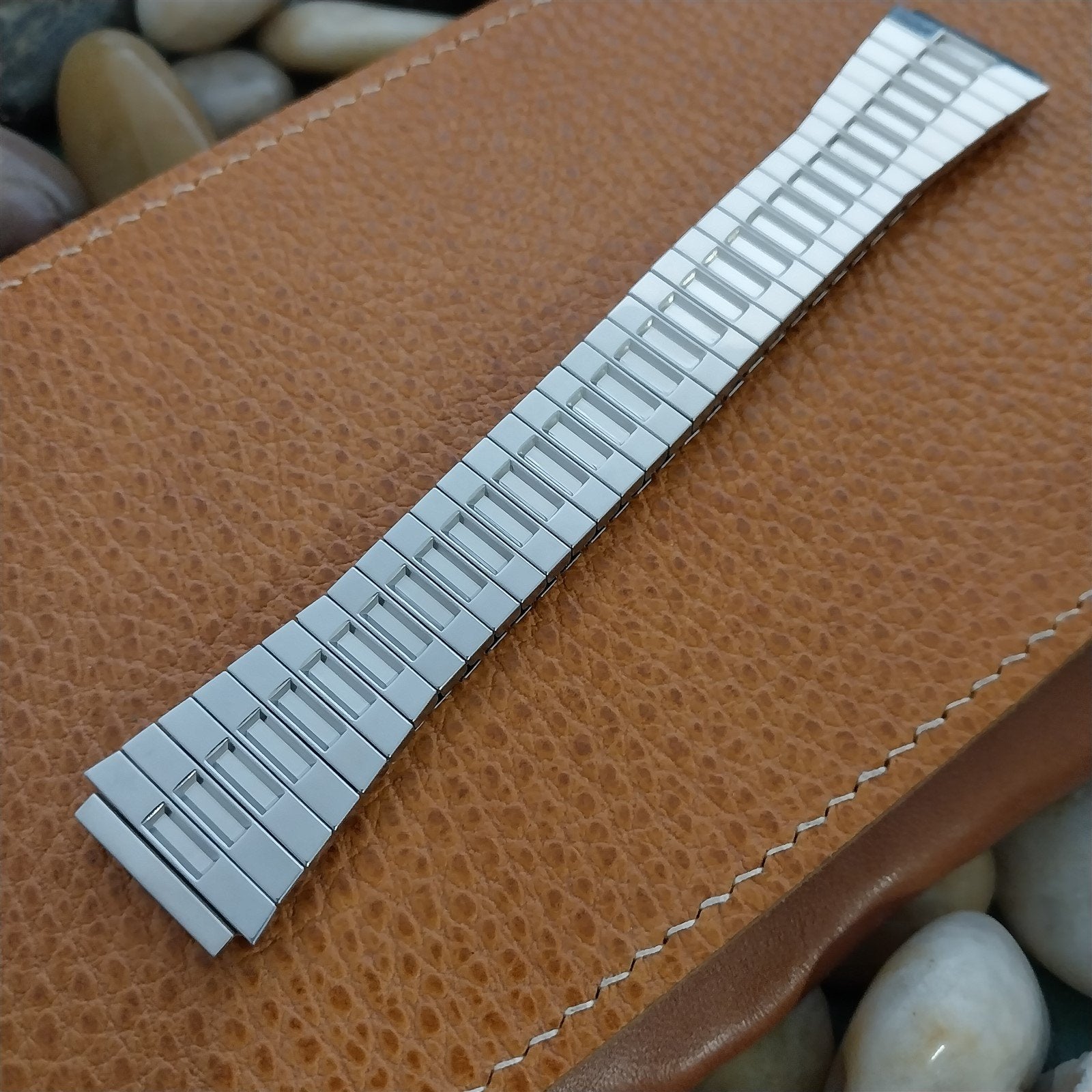 19mm Stainless Steel Flared Vintage Stretch Expansion Unused nos Watch Band