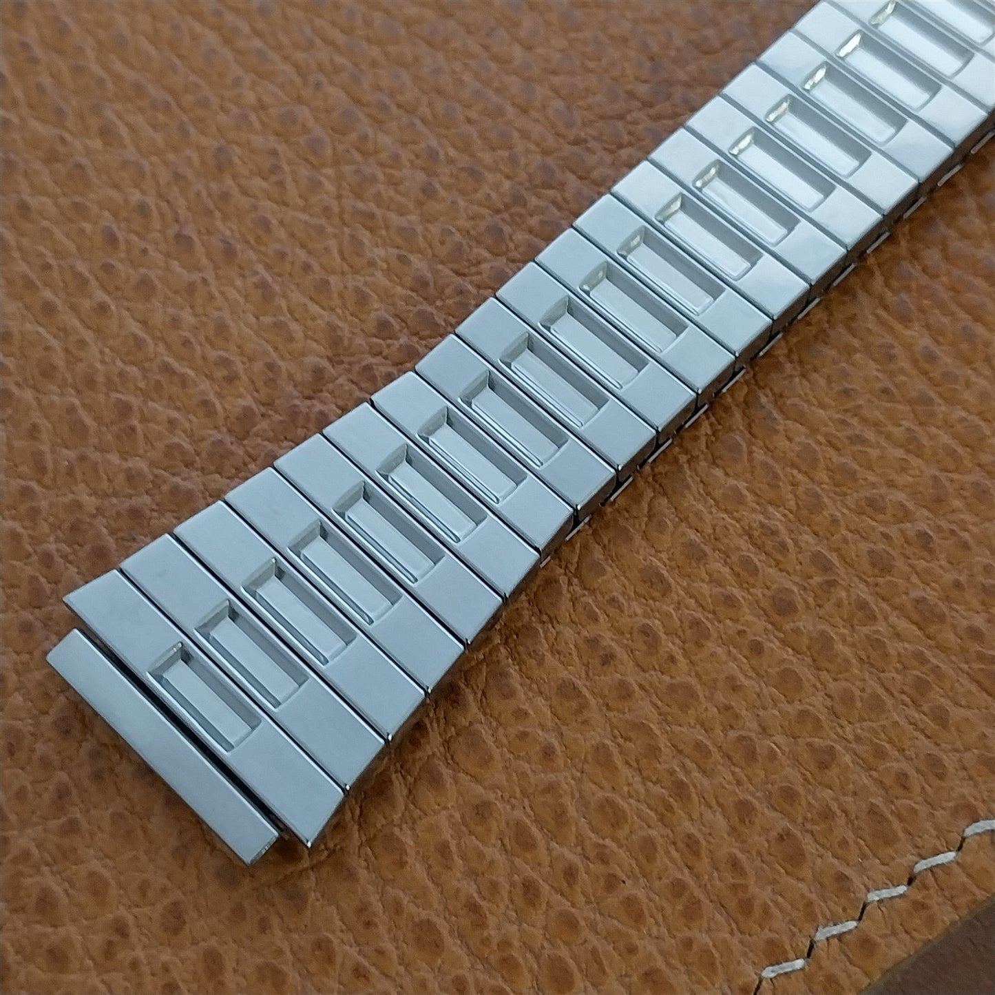 19mm Stainless Steel Flared Vintage Stretch Expansion Unused nos Watch Band