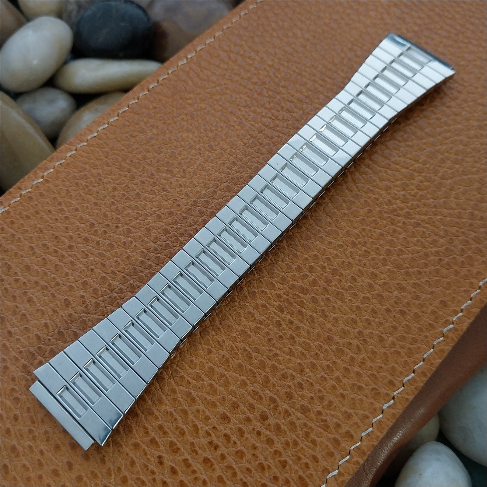 19mm Stainless Steel Flared Vintage Stretch Expansion Unused nos Watch Band