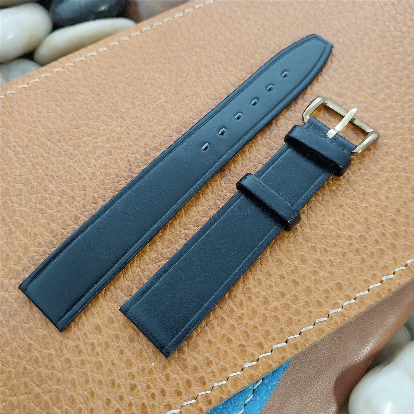 1960s 5/8" Black Leather Classic Tapered Double-Keeper Unused Vintage Watch Band