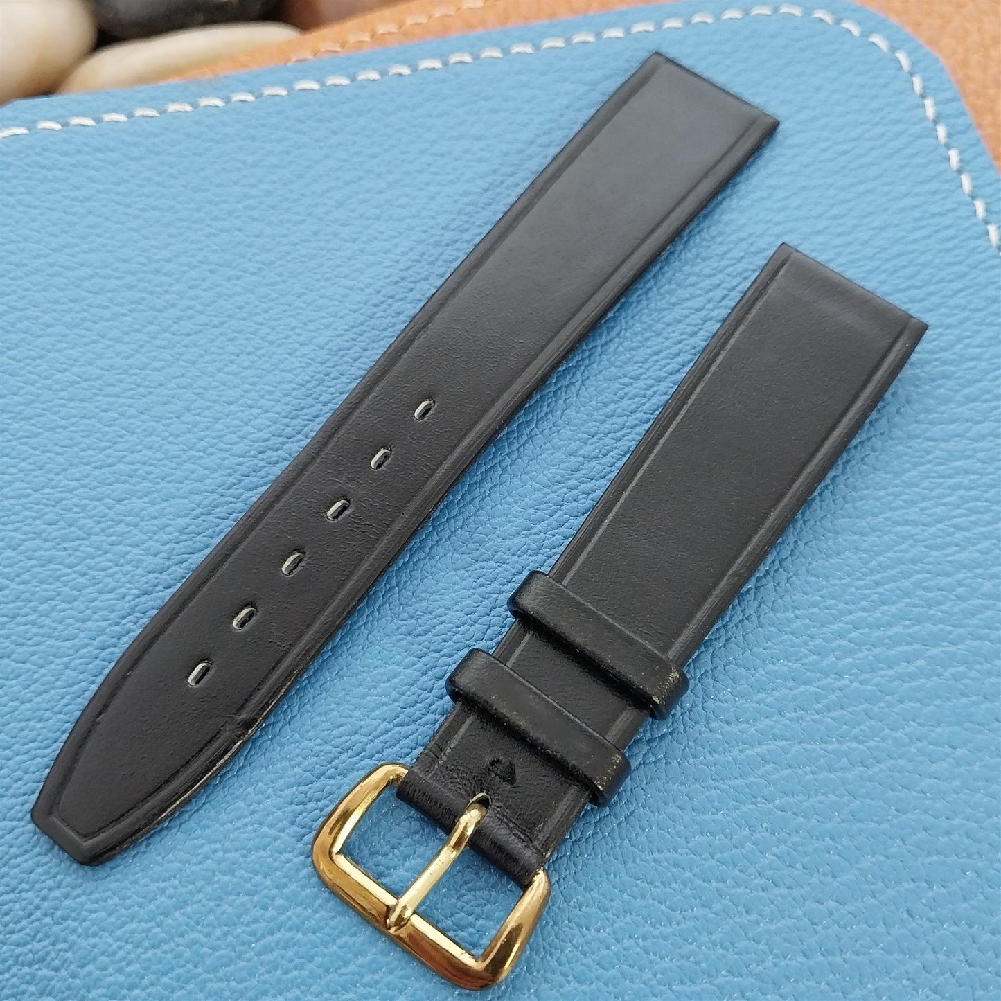 1960s 18mm Black Leather Classic Tapered 2-Keeper Unused Vintage Watch Strap