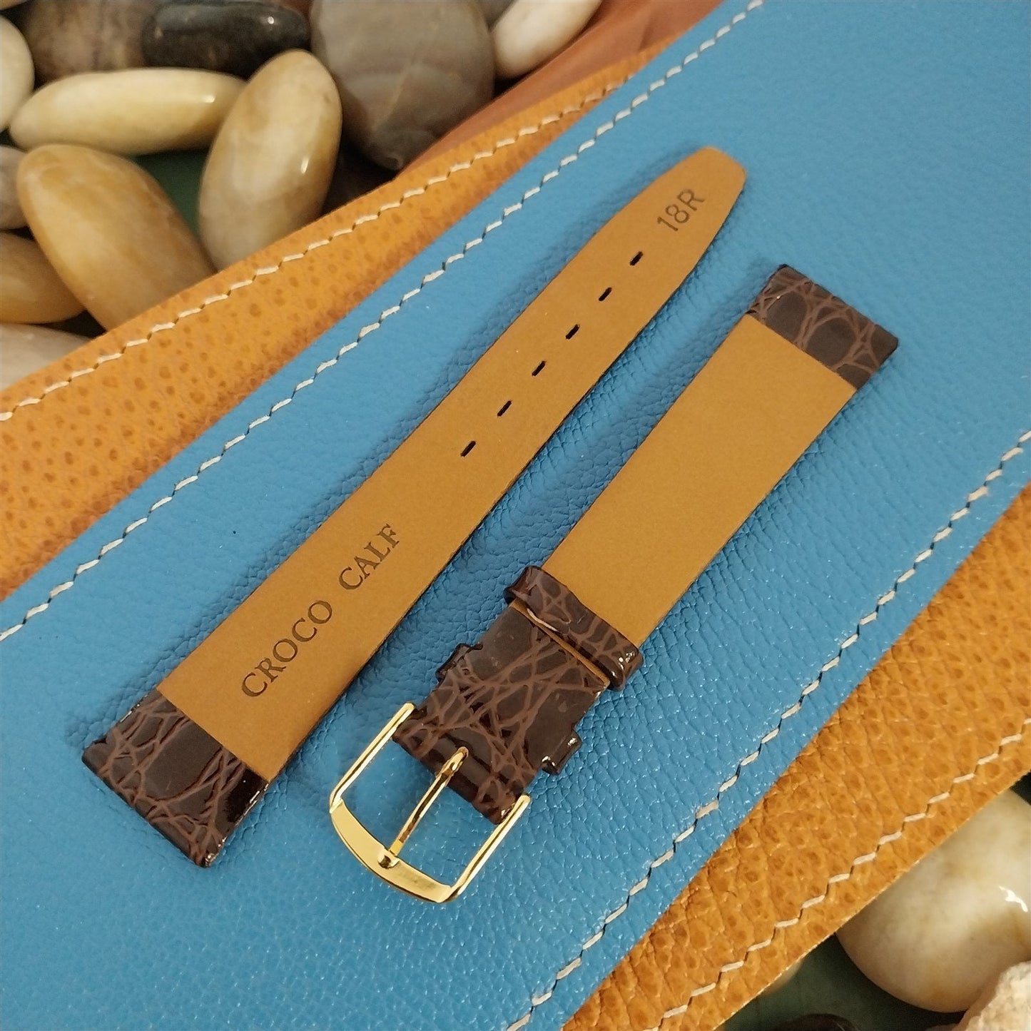 18mm Town & Country Brown Unpadded Croc Grain Leather Tapered Unused Watch Band