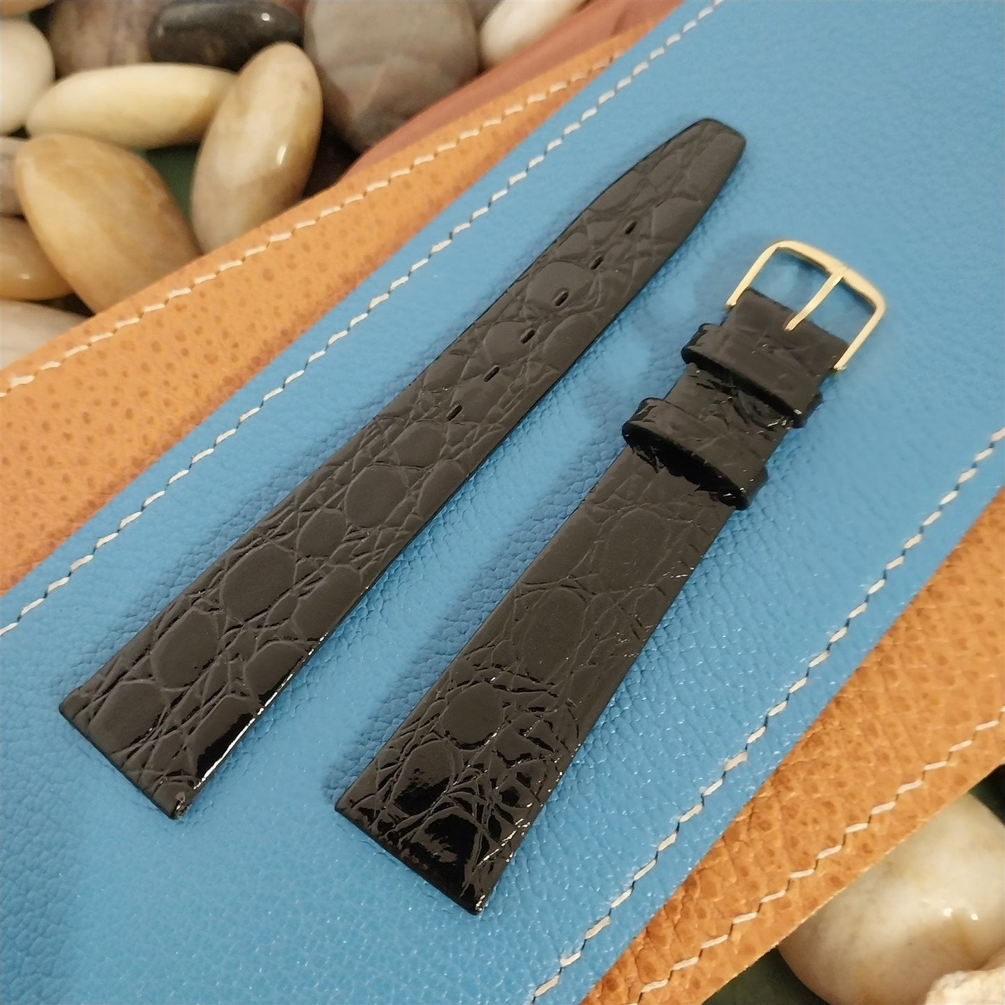 18mm Town & Country Black Unpadded Croc Grain Leather Tapered Unused Watch Band