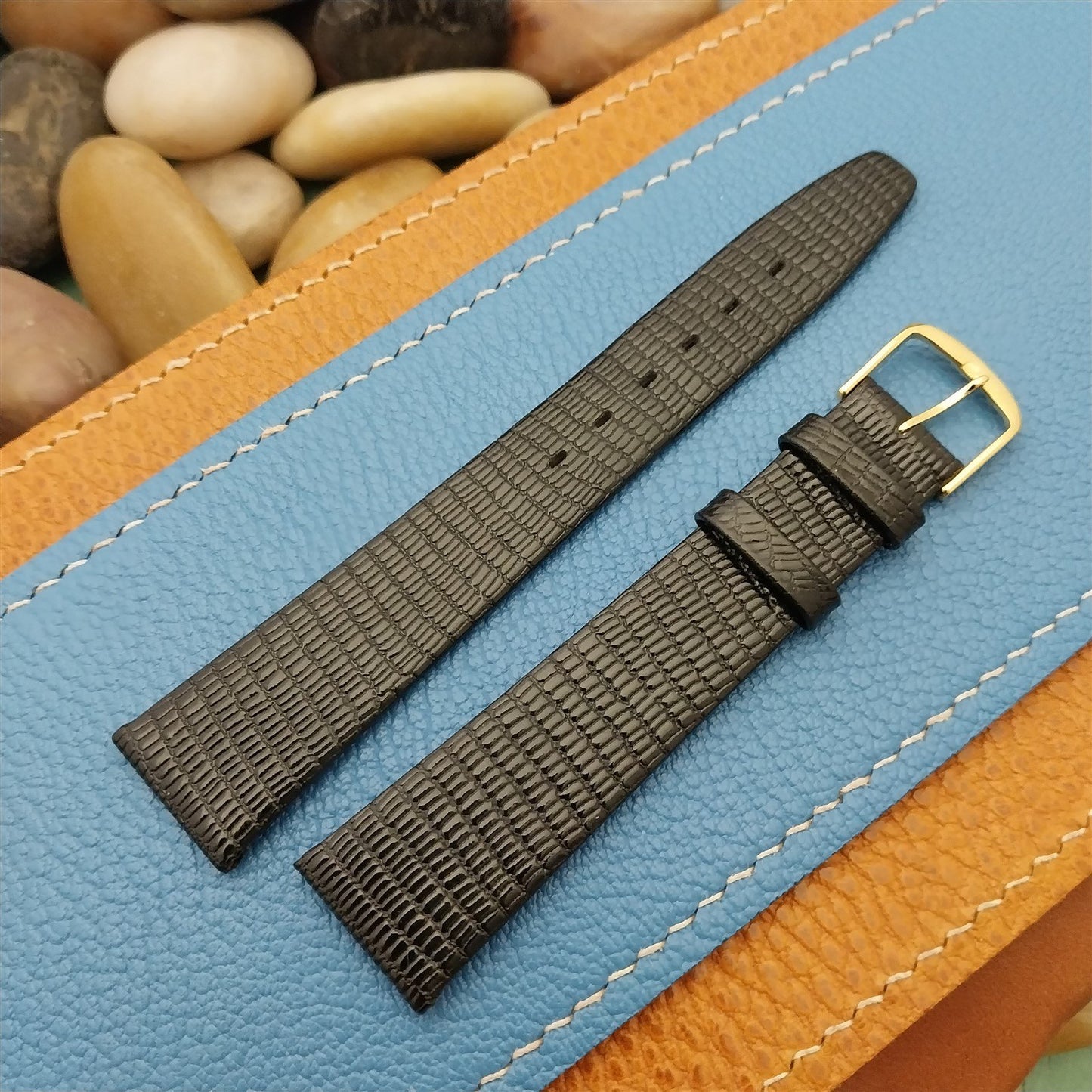 18mm Town & Country Black Unpadded Lizard Grain Leather Tapered Unused Watch Strap