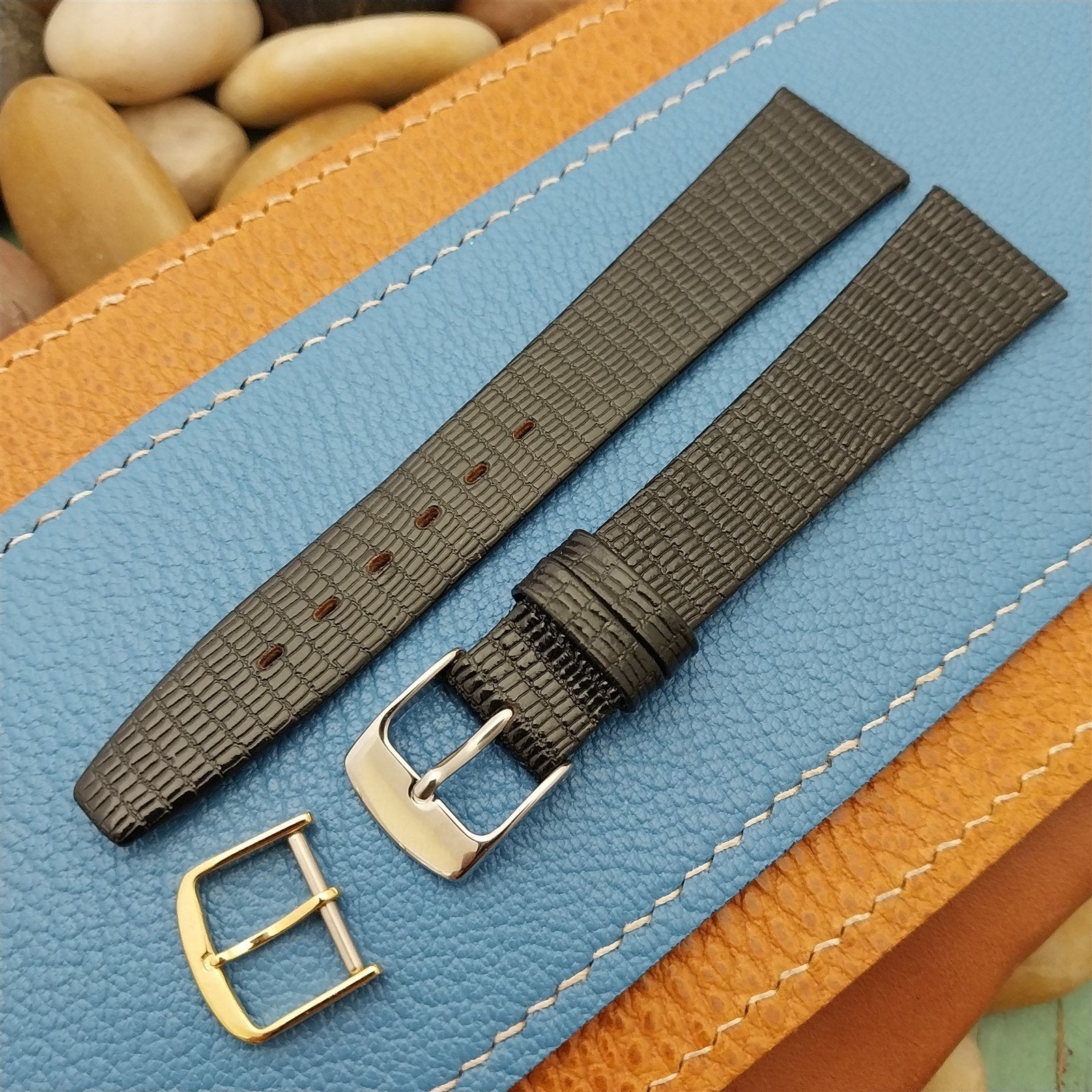 19mm Town & Country Black Unpadded Lizard Grain Classic Tapered Unused Watch Band