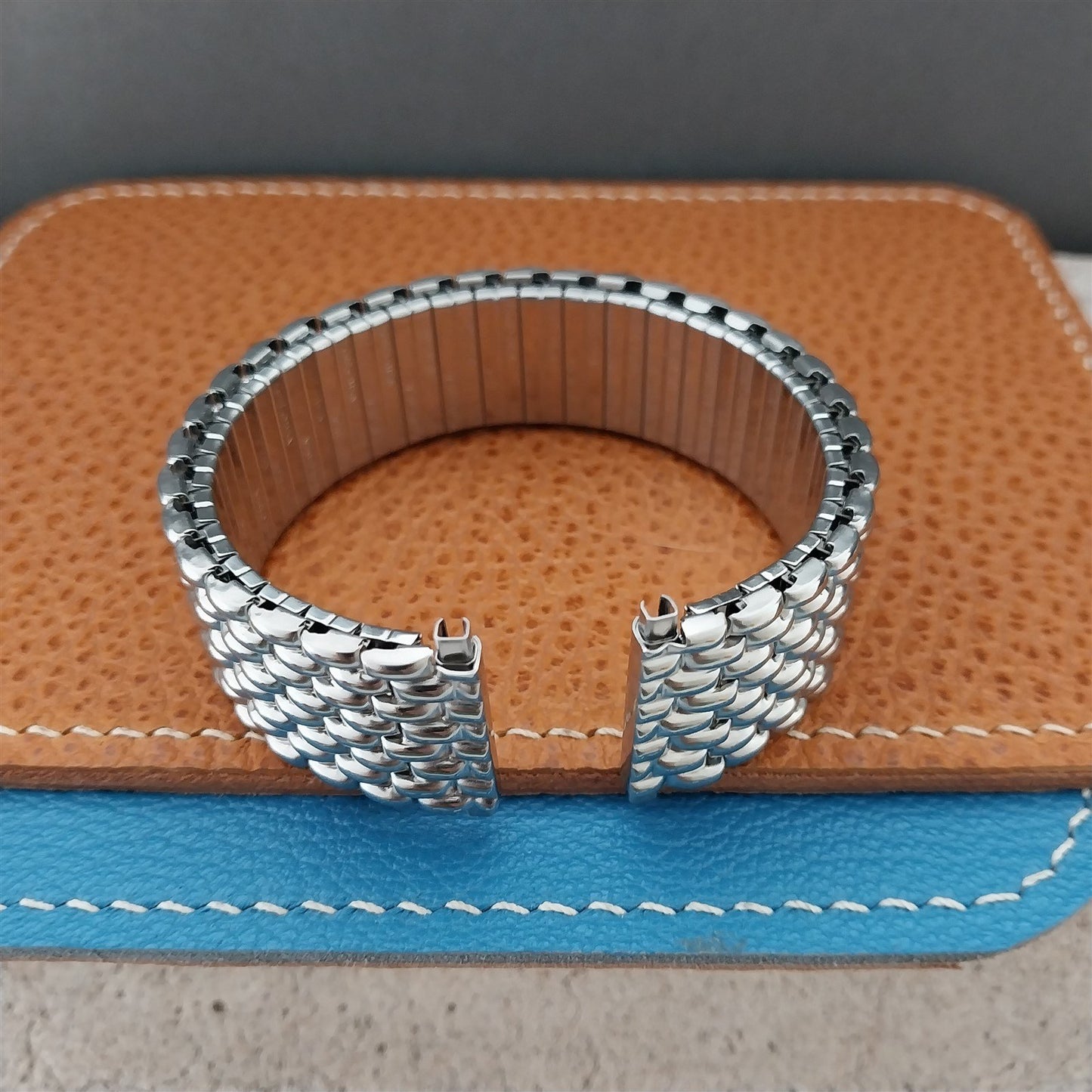 18mm 20mm 22mm Beads of Rice Stainless Speidel Expansion Unused 1970s Watch Band