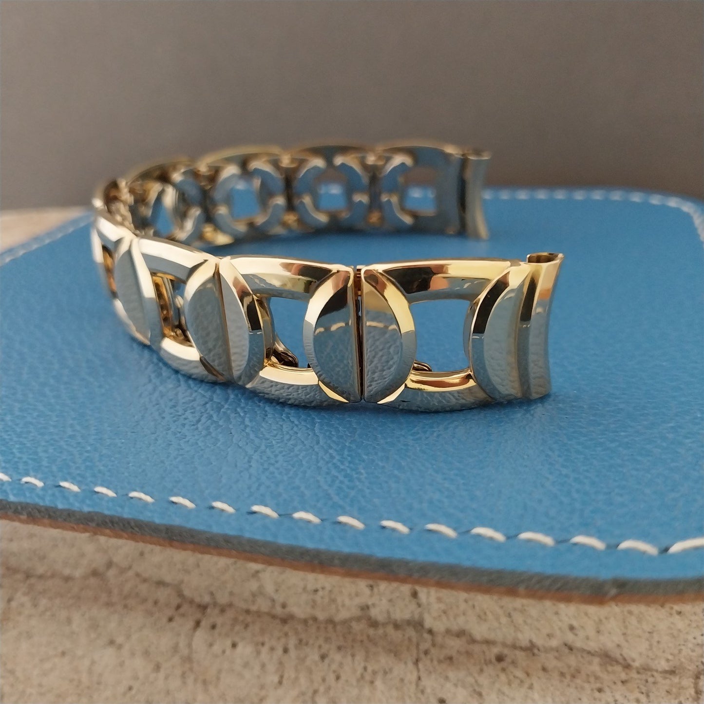 5/8" Yellow Gold-Fill Speidel MCM Pieces of Eight Unused nos Vintage Watch Band