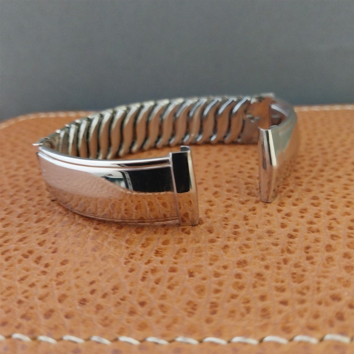 Vintage 5/8" 1940s White Gold-Filled Stonewall Classic Stretch Unused Watch Band