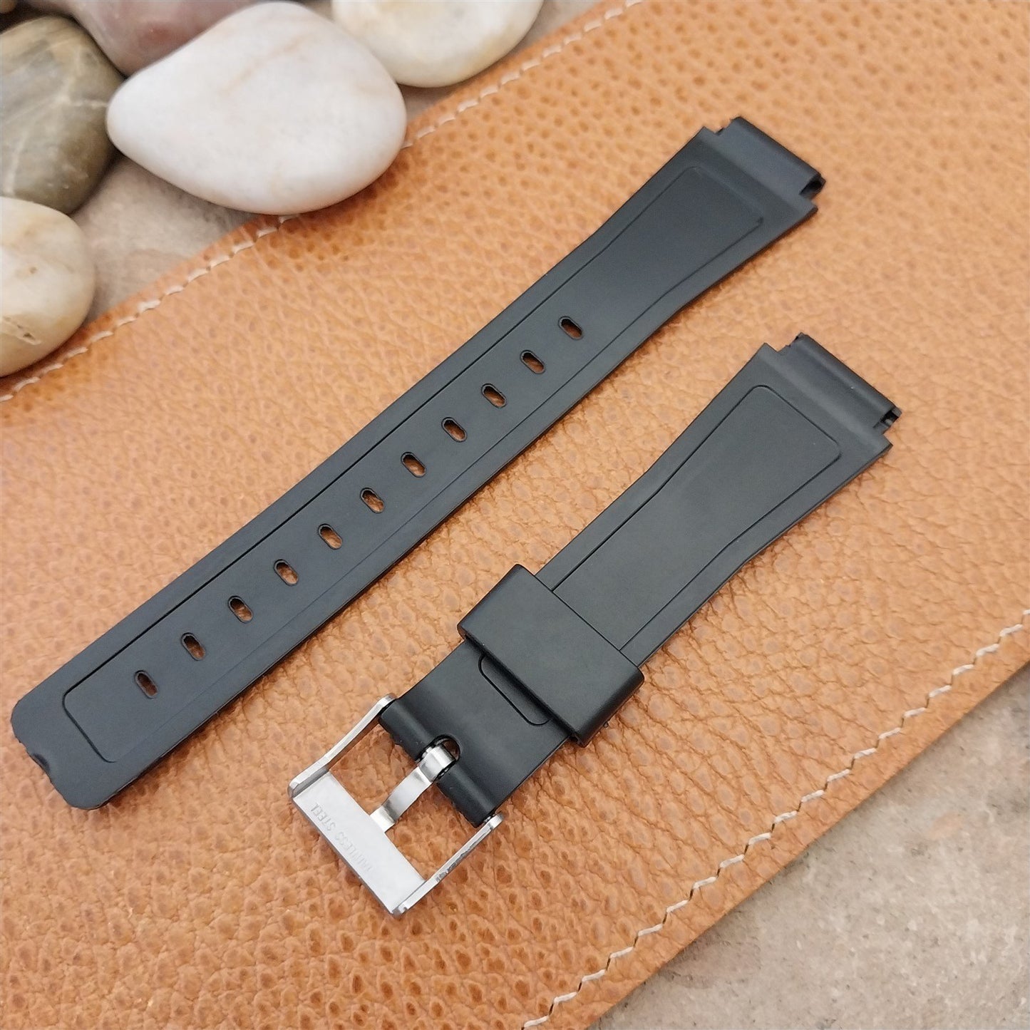 16mm Flared to 20mm Classic LCD Unused Old-Stock nos Vintage Watch Band