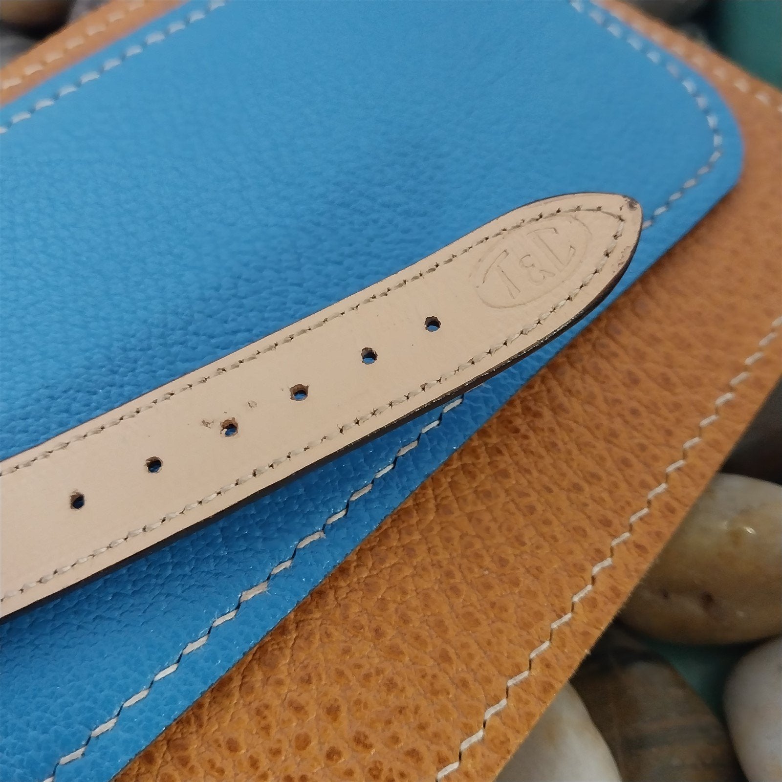 17.4mm Vintage Brown Calfskin Leather Short Classic Cuff 1950s Unused Watch Band