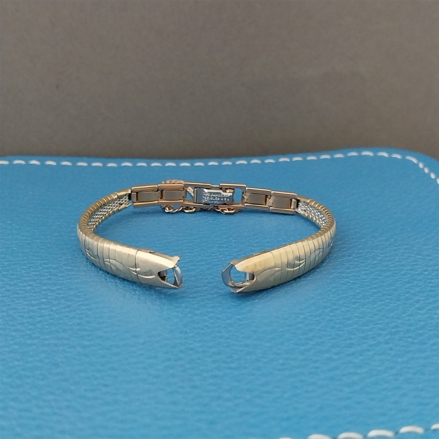 Classic Yellow Gold-Filled Ladies Kreisler Unused 1960s Vintage Watch Band