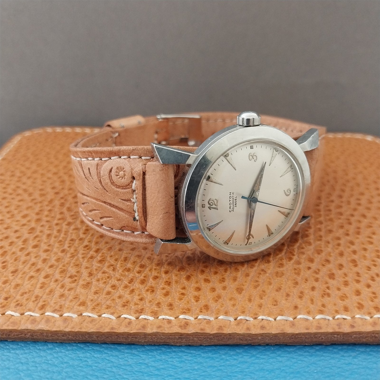 17.2mm 11/16" Vintage Natural Leather Classic Cuff 1960s Unused Watch Band