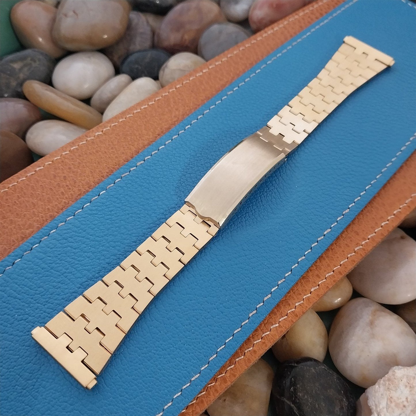 Gold-Tone JB Champion LED LCD 1970s-1980s Vintage Watch Band nos 25mm 22mm