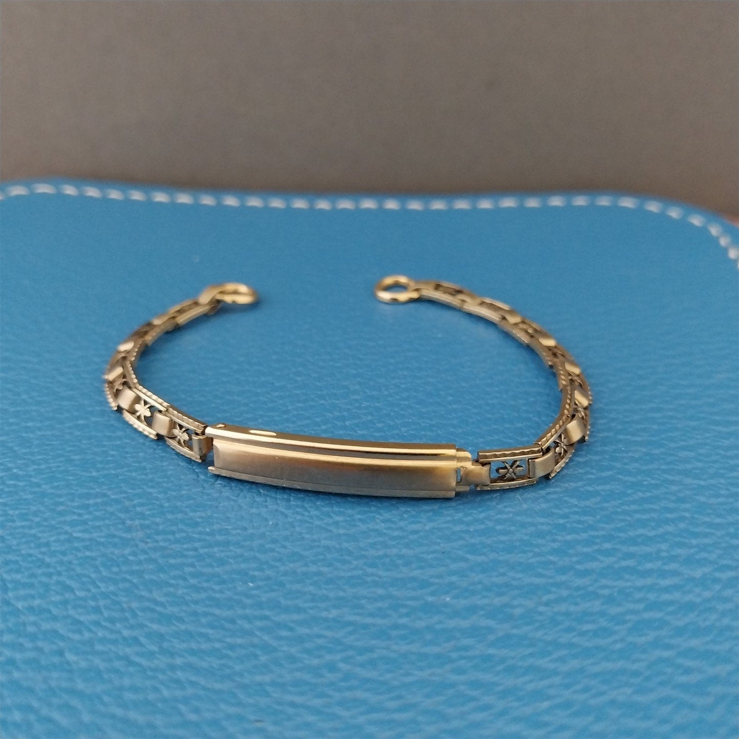 1940s Vintage Hadley USA Yellow Gold Filled Ladies Cocktail Watch Bracelet