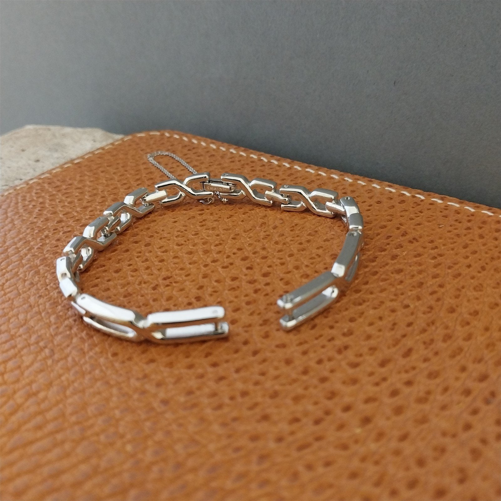 Seiko Japan B Ladies Silver Tone nos Unused Vintage Watch Band