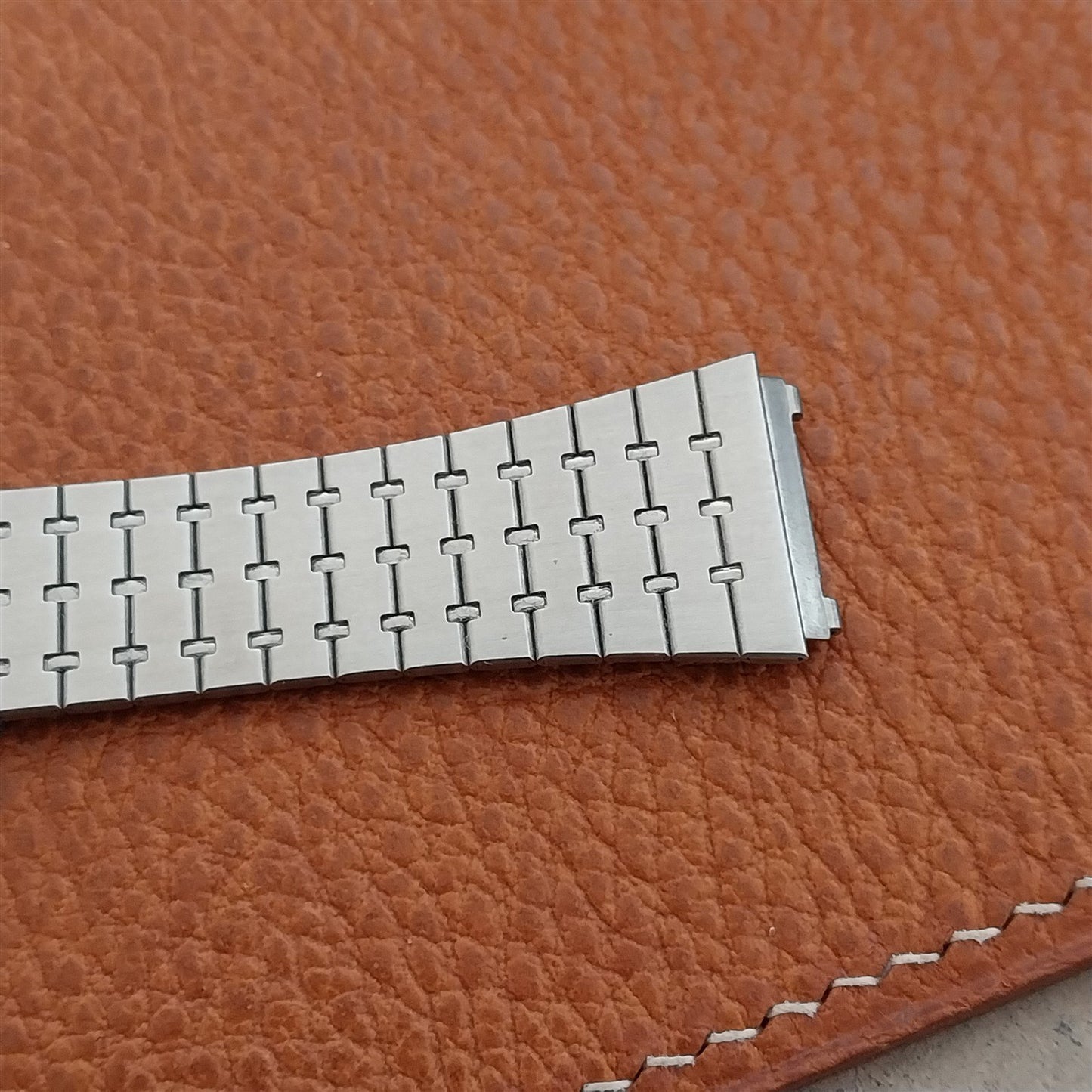 Vintage 2-Piece Stainless Steel 18mm Flared nos lcd quartz nos Unused Watch Band