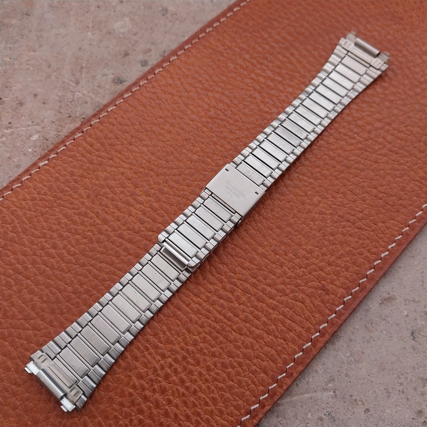Vintage 2-Piece Stainless Steel 18mm Flared nos lcd quartz nos Unused Watch Band