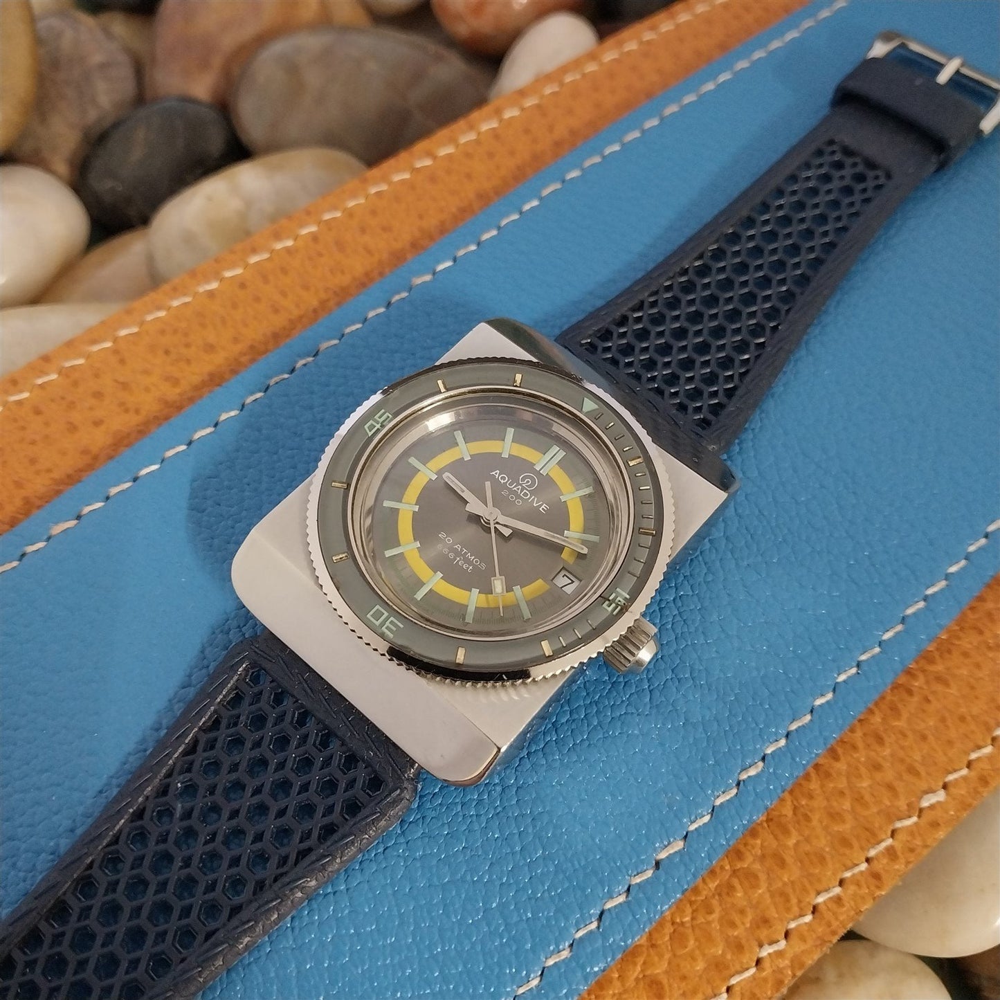 1970s Gray Dial & Bezel Aquadive Model 1924 Vintage Divers Watch