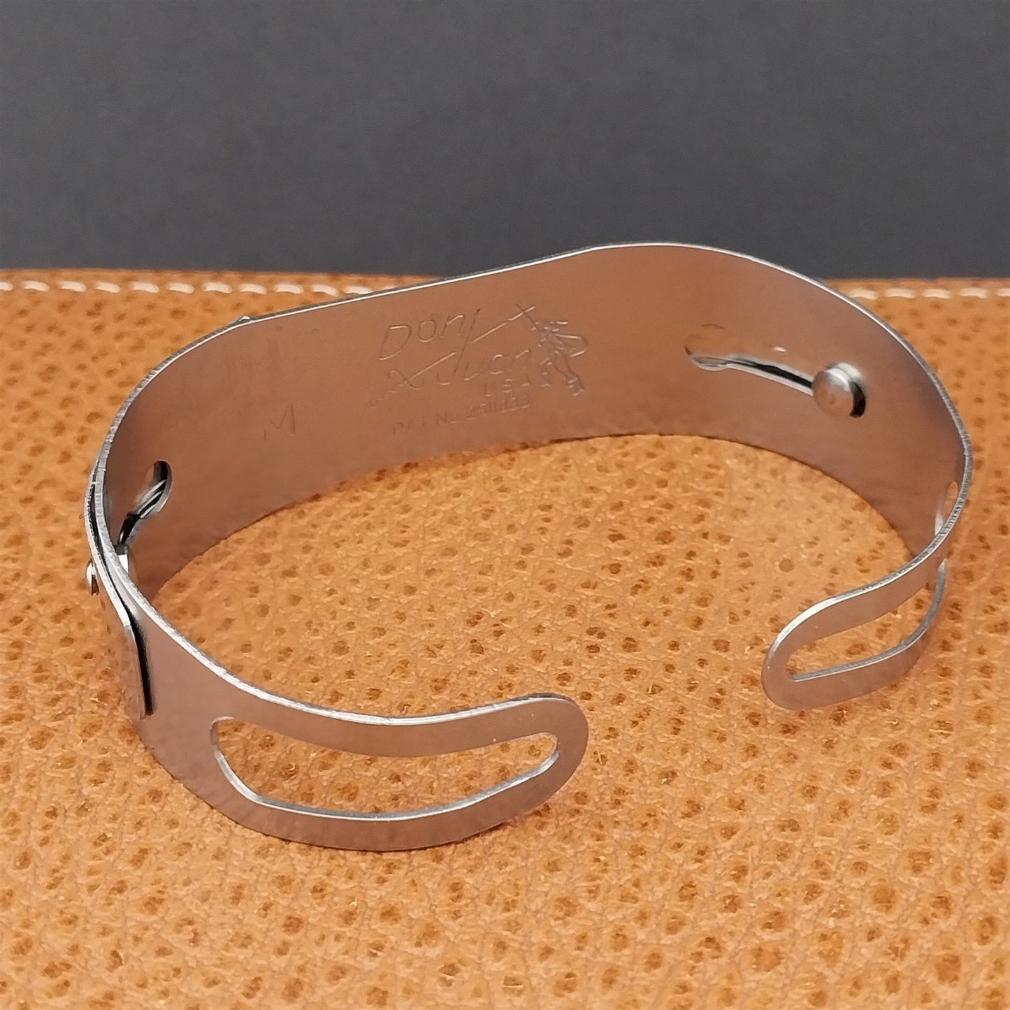 17mm 16mm Don Juan Stainless Steel Guardsman Cuff Medium Watch Band