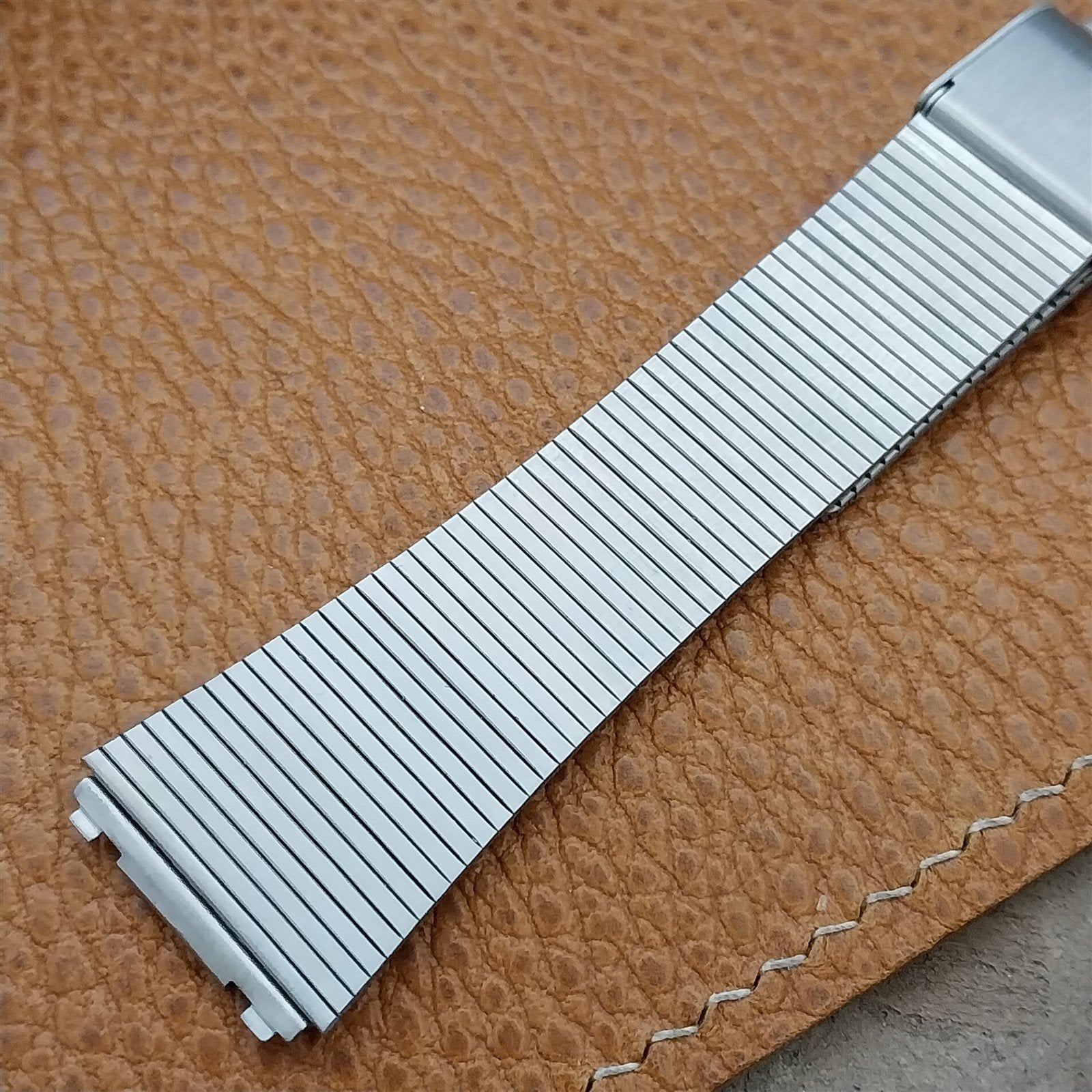 20mm Stainless Steel LED LCD Integrated Lug nos Unused Vintage Watch Band