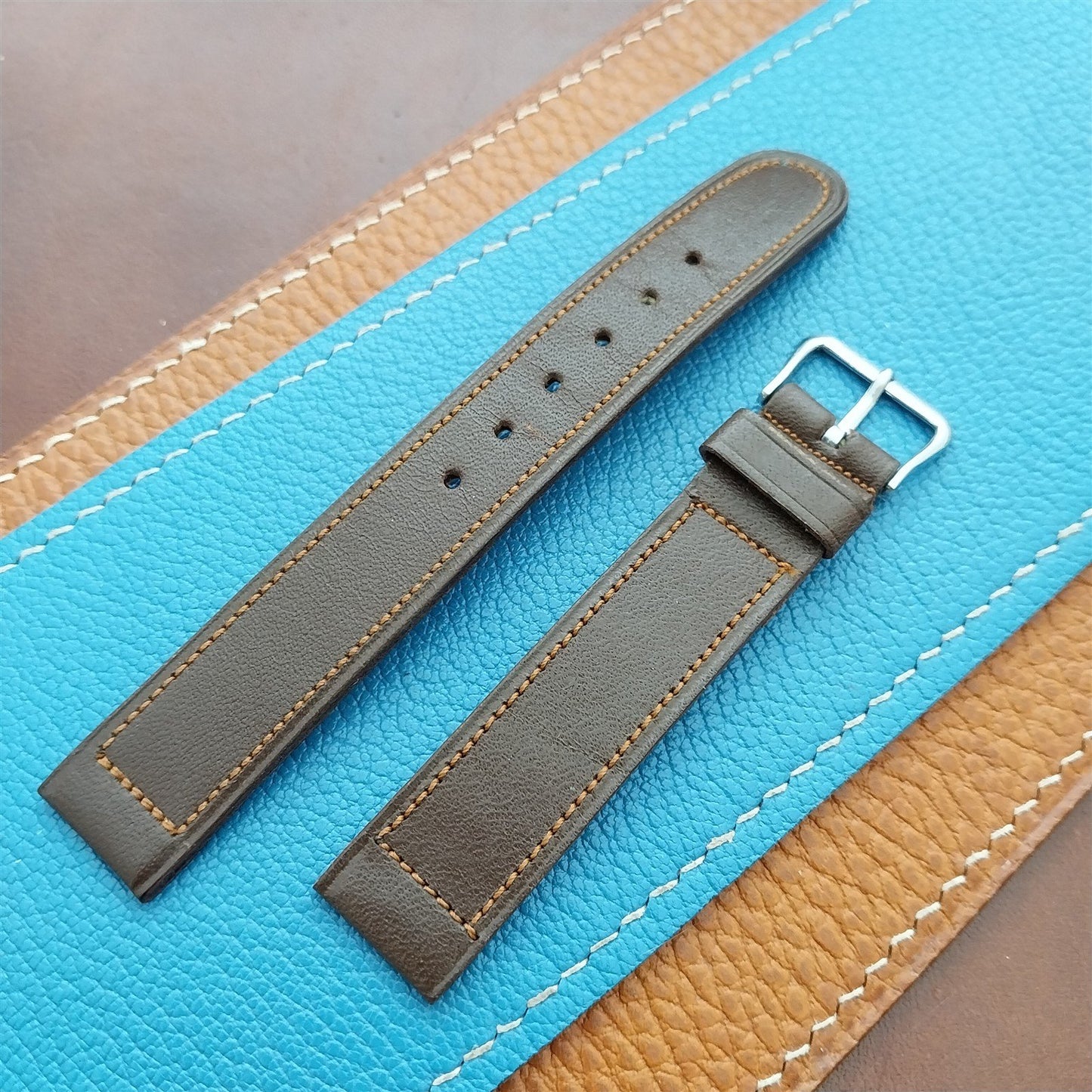 Vintage Elgin Saddle Leather Unused 5/8" Watch Band & Silver-Tone Logo Buckle