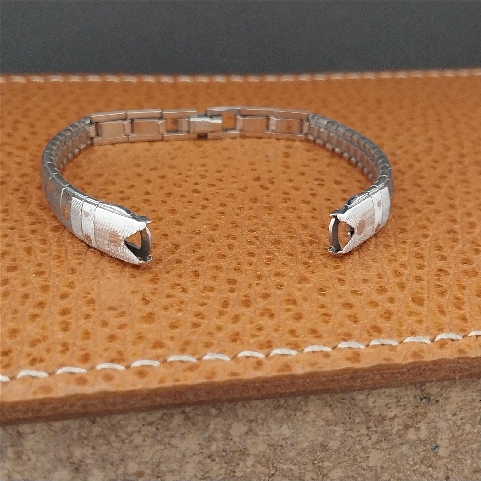 Ladies 10k White Gold MiraFlex MCM 1960s nos Unused Vintage Cocktail Watch Band