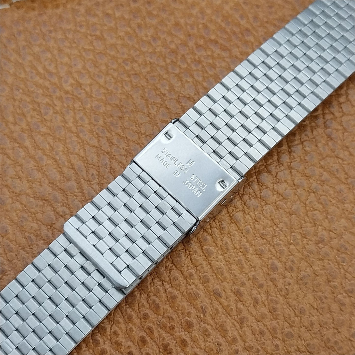 Vintage Casio 18mm Japan M Stainless Steel Classic Unused Flared Watch Band