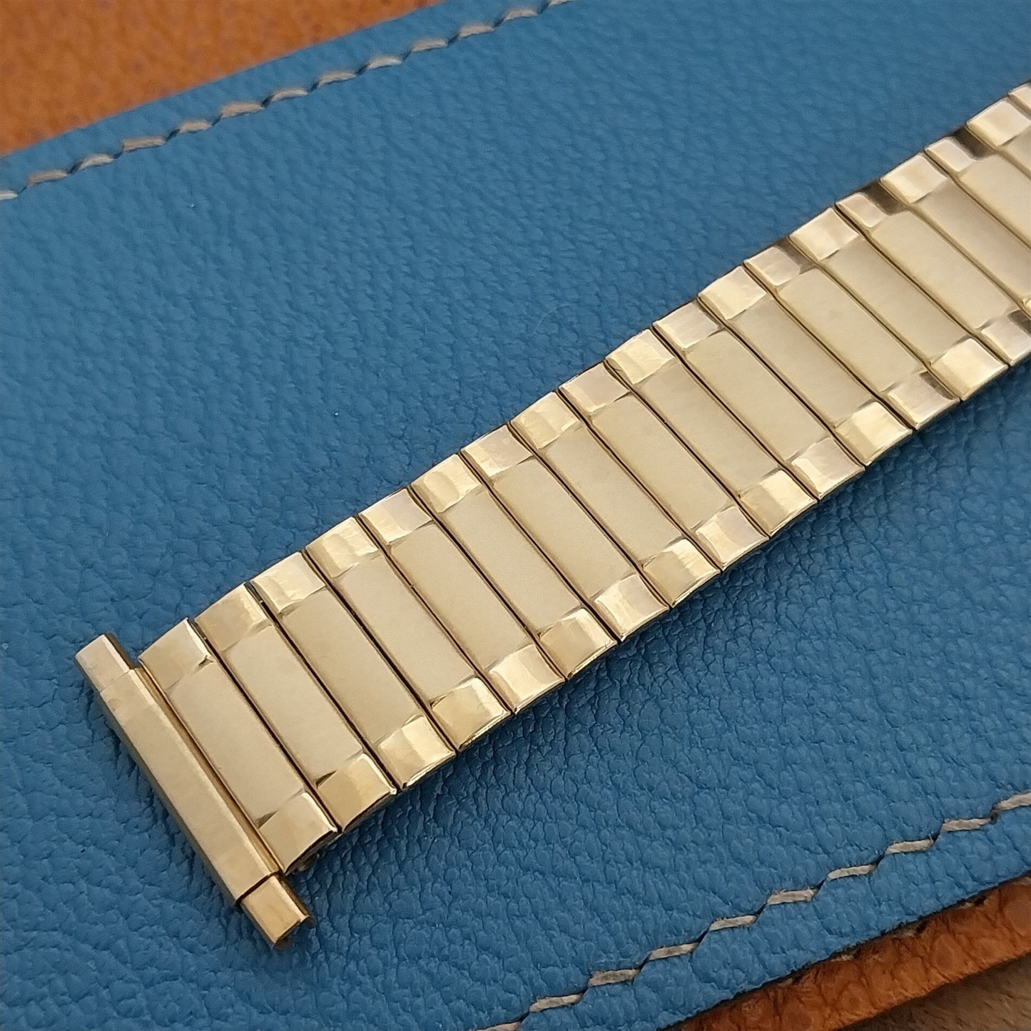 20mm 18mm Speidel Radial Yellow Gold-Tone Wide nos Long 1970s Vintage Watch Band