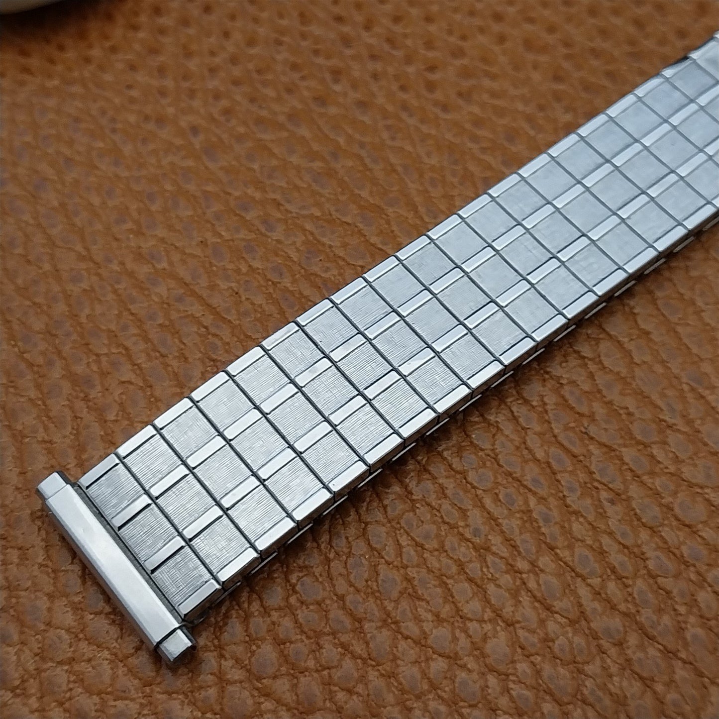 Vintage 1970s Speidel USA Twist-On Stainless Steel 16mm 18mm 19mm Watch Band