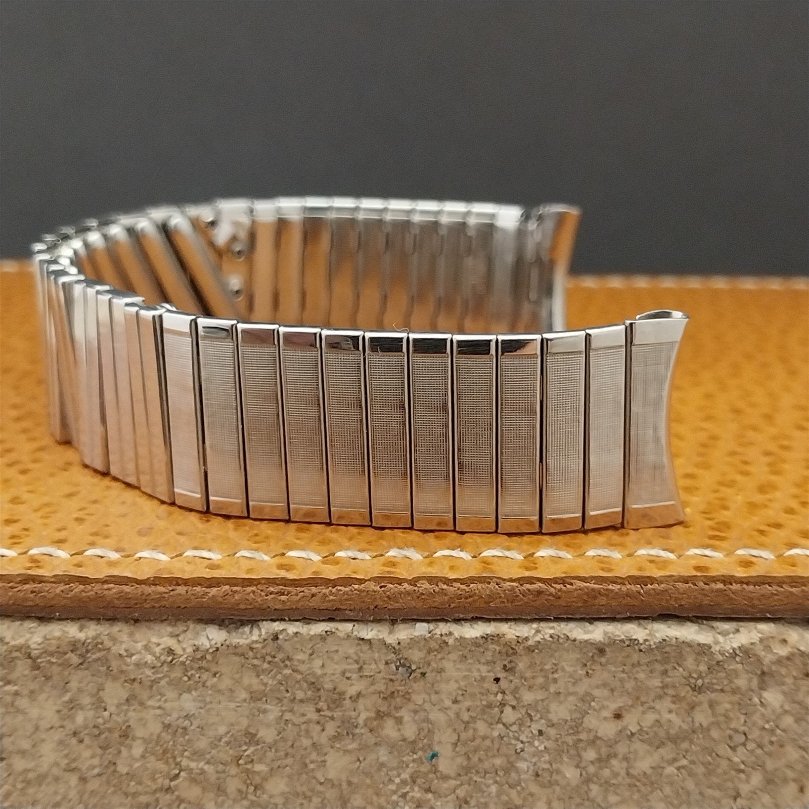 Vintage 17.2mm 1950s Kestenmade USA nos Classic Stainless Steel Watch Band