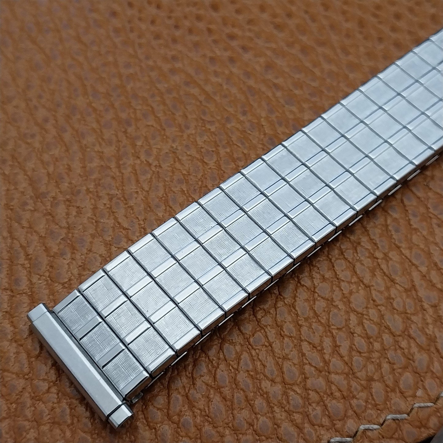 Vintage 1970s Speidel USA Twist-On Stainless Steel 16mm 18mm 19mm Watch Band