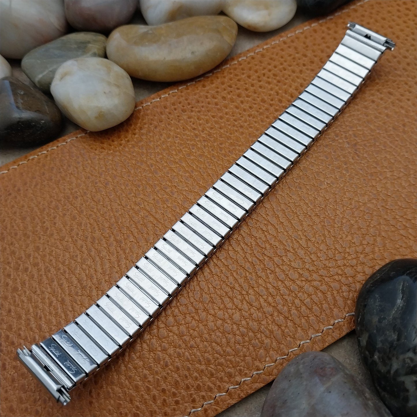 Vintage 1970s Speidel USA Twist-On Stainless Steel 16mm 18mm 19mm Watch Band