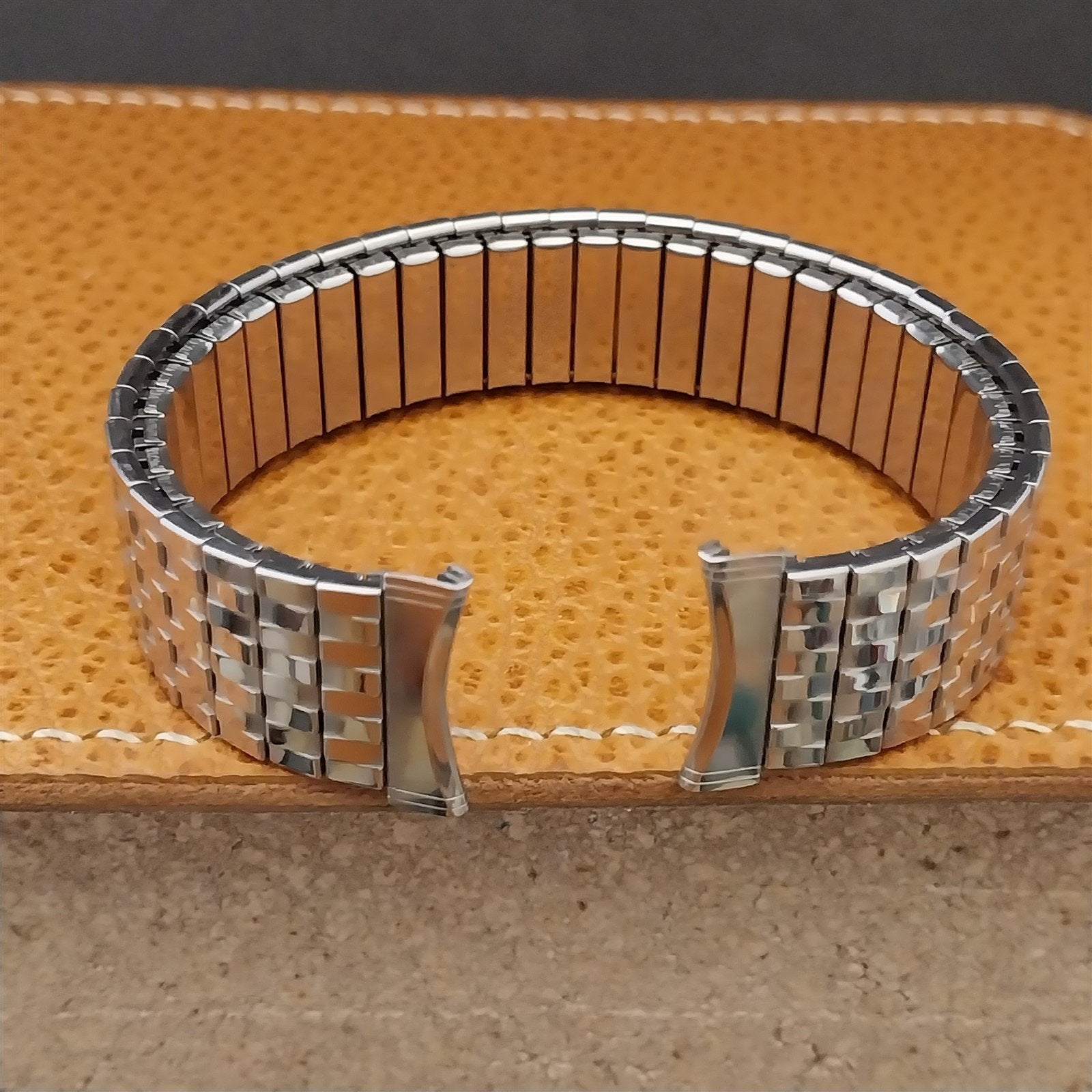 Vintage Bulova 16mm 18mm 19mm Stainless Steel Expansion Unused nos Watch Band