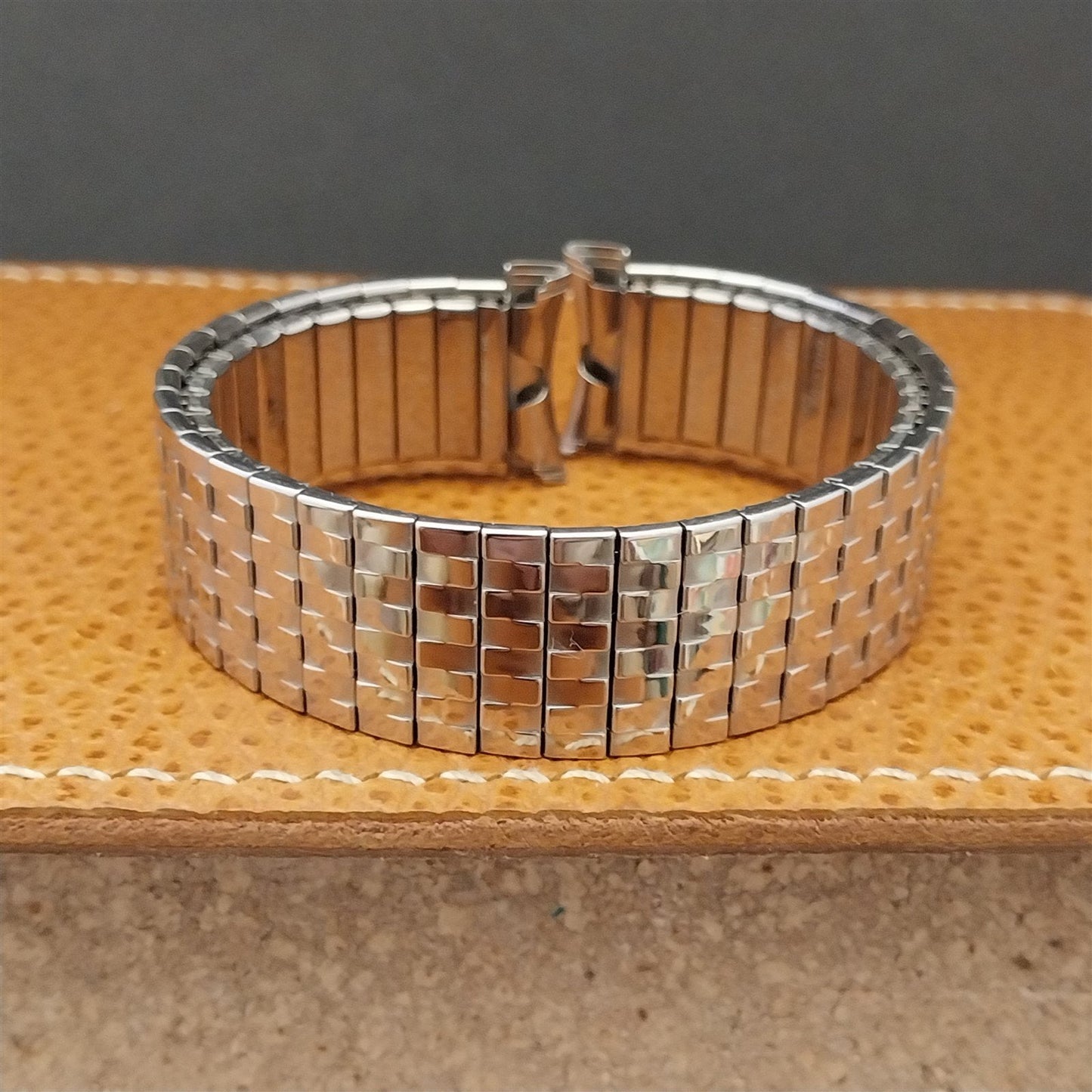 Vintage Bulova 16mm 18mm 19mm Stainless Steel Expansion Unused nos Watch Band