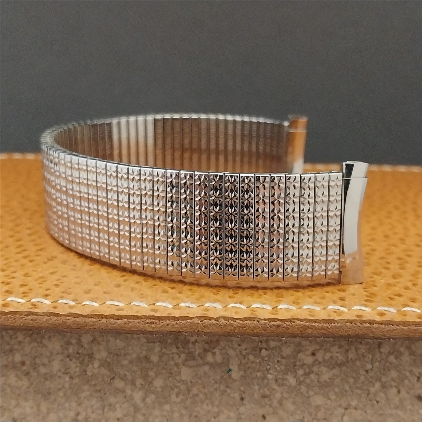 Vintage Bulova 20mm 19mm 18mm 1970s Thinline Stainless Steel Unused Watch Band