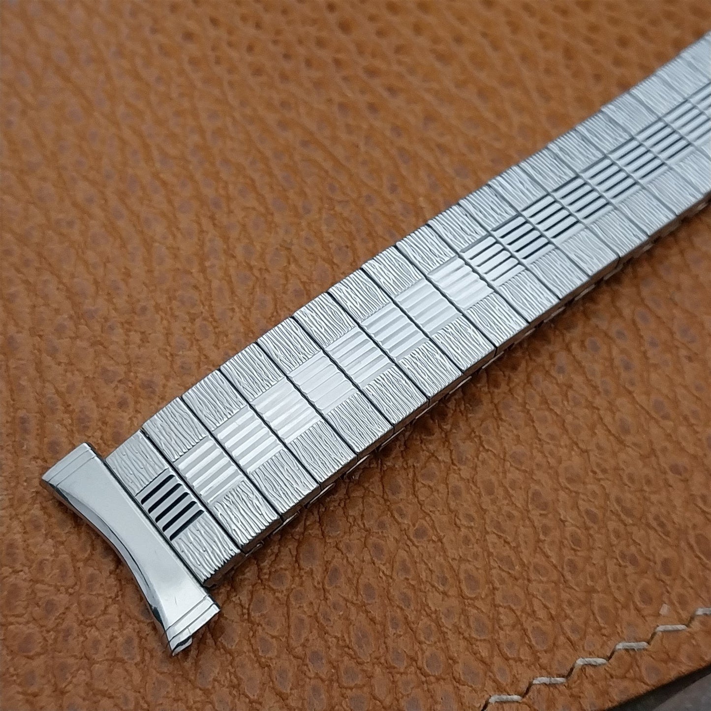 Bulova Stainless Steel Stretch 16mm 18mm 19mm nos 1970s Vintage Watch Band