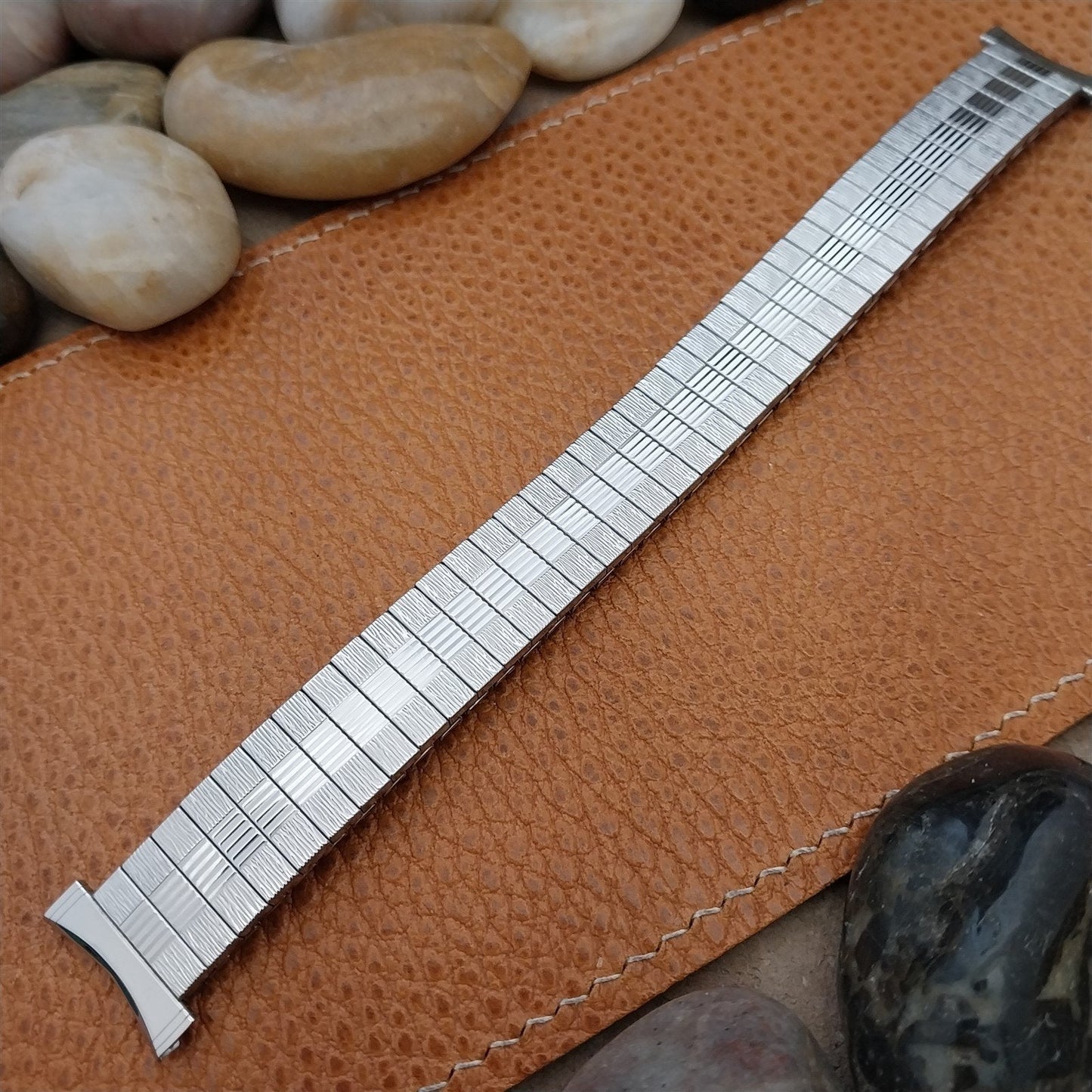 Bulova Stainless Steel Stretch 16mm 18mm 19mm nos 1970s Vintage Watch Band