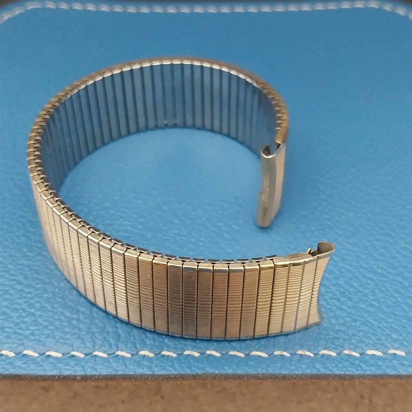 Vintage Yellow Gold-Filled 17.2mm Classic Speidel Thinline Unused Watch Band