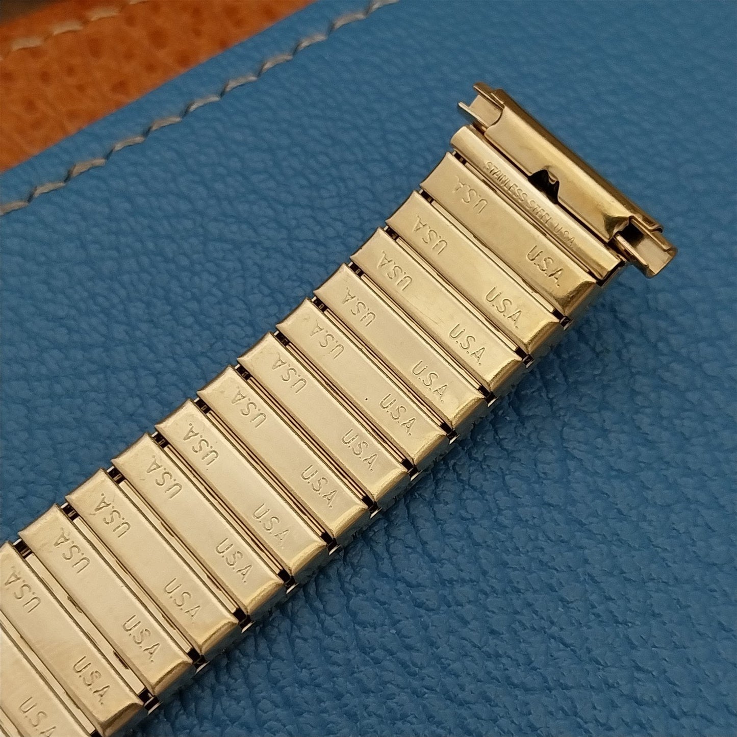 Gold-Tone 1970s 16mm 18mm 19mm Vintage Speidel Twistoflex Expansion Watch Band