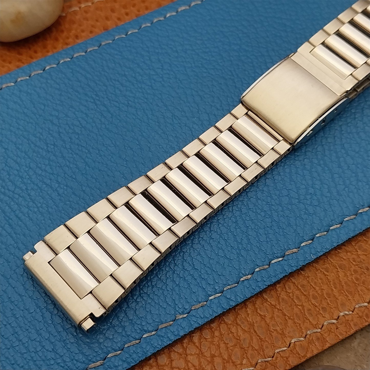 Vintage Speidel Gold-Tone nos Classic 1970s Unused 18mm 19mm 20mm Watch Band