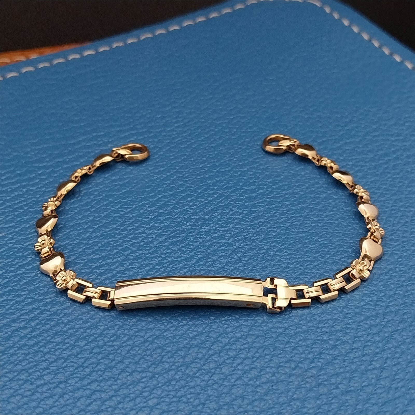 Vintage 1950s Gemex 12k Yellow Gold-Filled Ladies Heart Cocktail nos Watch Band